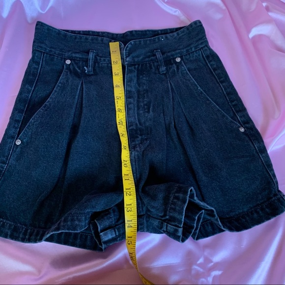 ❌SOLD❌Vintage 90s high waisted denim jean shorts size s - Picture 6 of 10